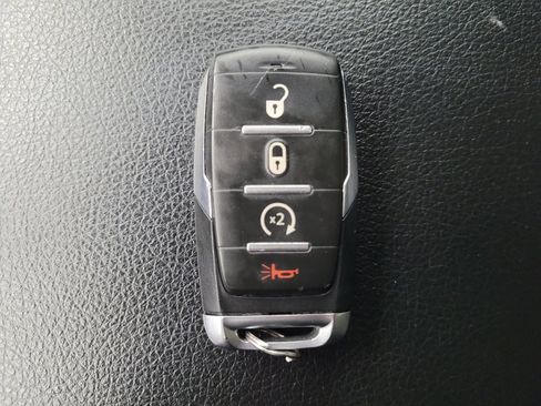 Used 2020 RAM 1500 Big Horn image 32