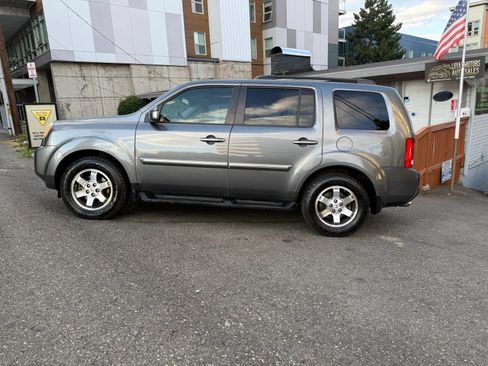 Used 2011 Honda Pilot Touring image 11