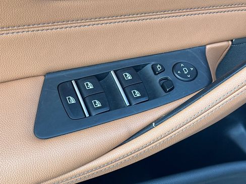 Used 2023 BMW 530e w/ M Sport Package RWD image 12