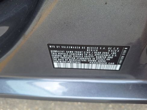 Used 2023 Volkswagen Jetta SE w/ Panoramic Sunroof Package FWD image 31