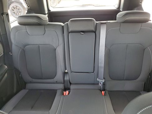 New 2025 Jeep Grand Cherokee Laredo X image 31