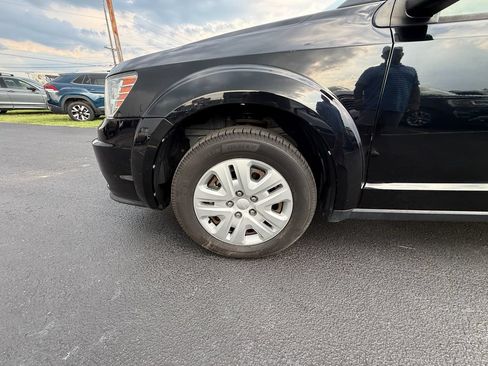 Used 2016 Dodge Journey SE w/ Flexible Seating Group FWD image 10