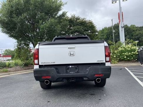 Used 2022 Honda Ridgeline Black Edition image 7