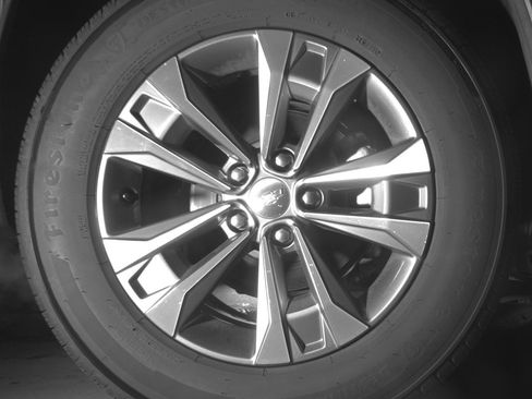 Used 2025 Chevrolet Equinox LT image 15