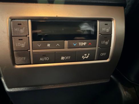 Used 2016 Lexus GX 460 image 19