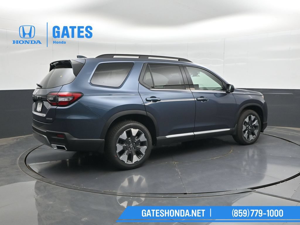 New 2026 Honda Pilot Touring image 2