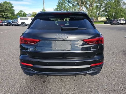 Used 2020 Audi Q3 2.0T Premium w/ Convenience Package AWD/4WD image 5