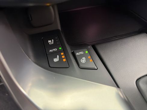 New 2026 Lexus LX 700h Luxury image 17