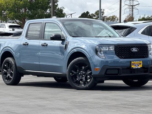 New 2025 Ford Maverick XLT w/ XLT Luxury Package AWD/4WD image 2