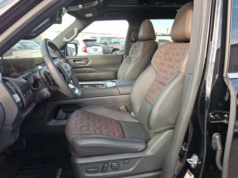 Used 2025 Nissan Armada Platinum Reserve w/ Convenience Package image 14