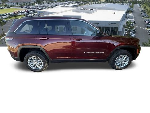 New 2025 Jeep Grand Cherokee Laredo X image 4