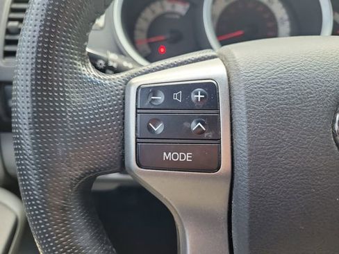 Used 2013 Toyota Tacoma 4x4 Access Cab V6 w/ TRD Sport Pkg image 22
