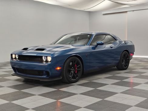 Used 2023 Dodge Challenger SRT Hellcat RWD image 5