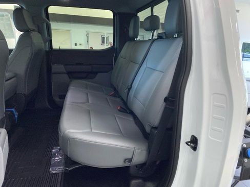 New 2025 Ford F550 4x4 Crew Cab image 16