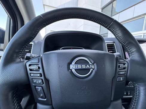 Used 2024 Nissan Frontier SV w/ SV Convenience Package RWD image 17