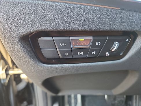 Used 2024 BMW M2 Base w/ Lighting Package image 24