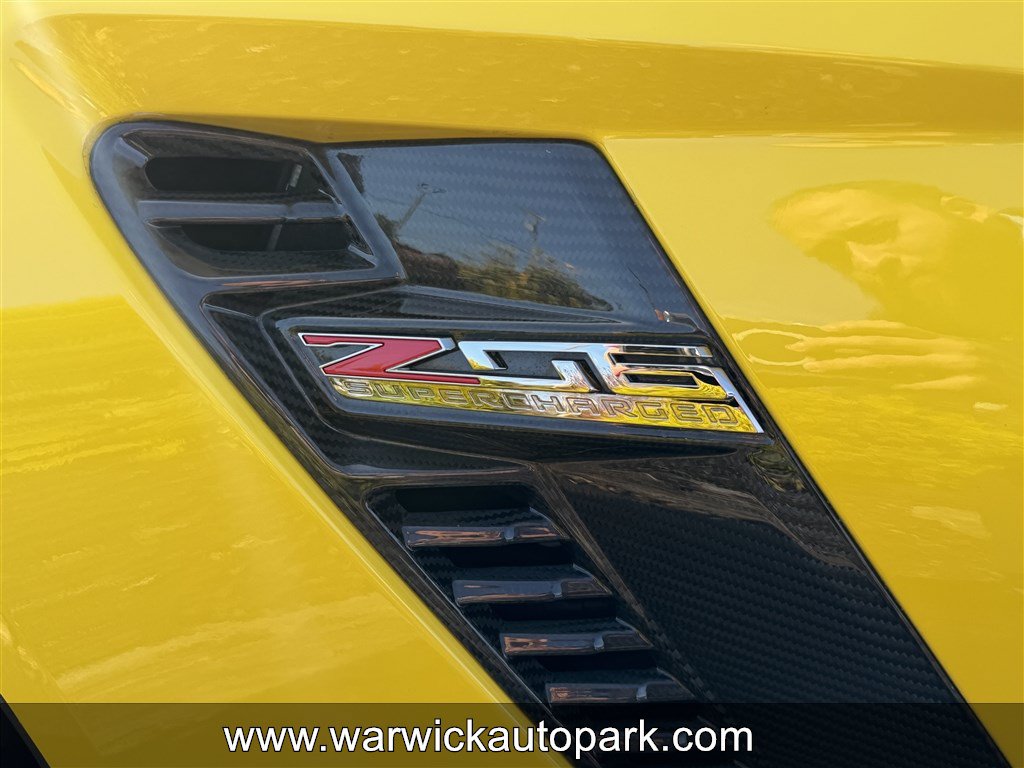 Used 2016 Chevrolet Corvette Z06 w/ C7.r Special Edition RWD image 9