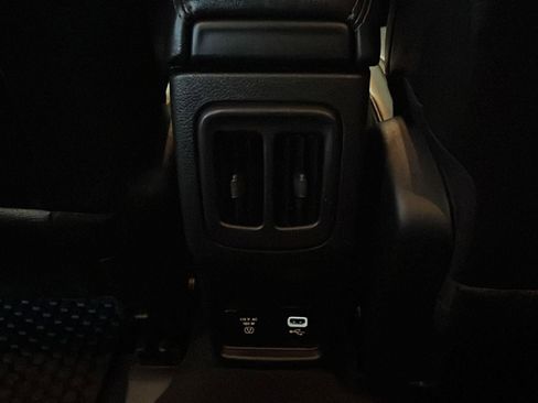 Used 2019 Jeep Compass Limited image 43