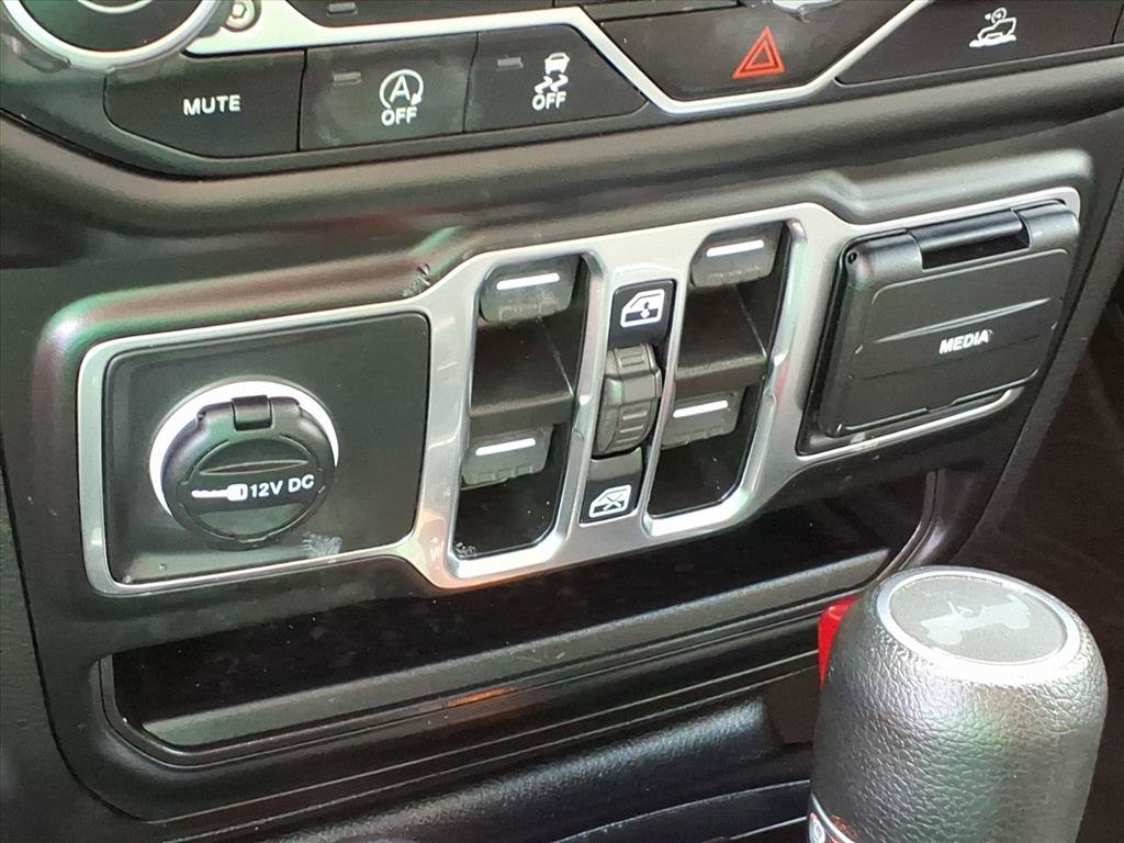Used 2023 Jeep Wrangler Unlimited Sport AWD/4WD image 31