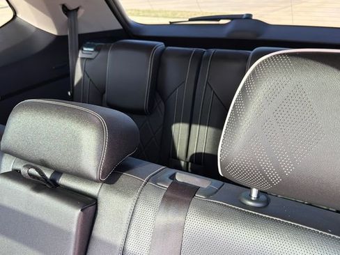 Used 2025 Volkswagen Atlas SEL Premium R-Line image 20