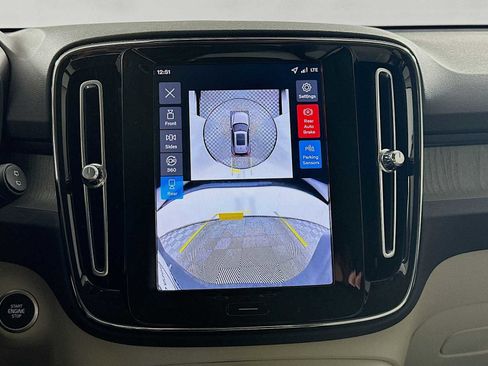 New 2026 Volvo XC40 B5 Plus w/ Protection Package Premier image 14