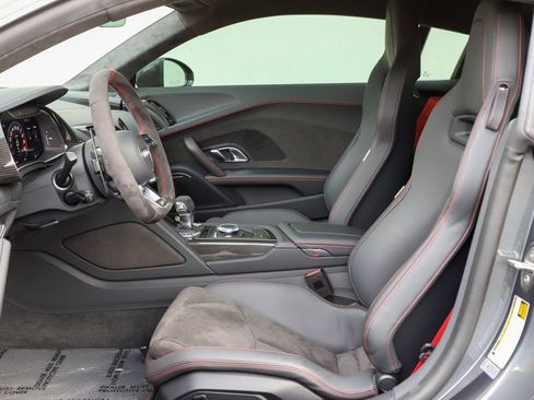 Used 2023 Audi R8 V10 GT image 43