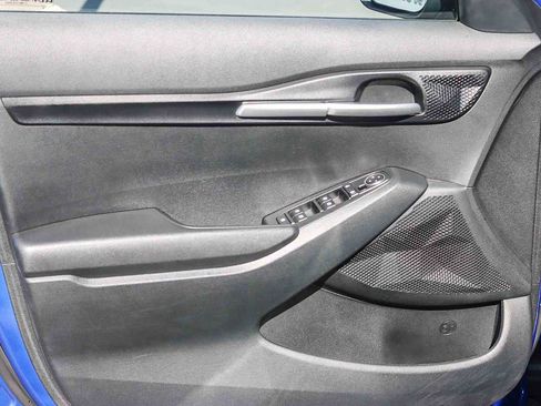 Used 2023 Kia Seltos LX image 16