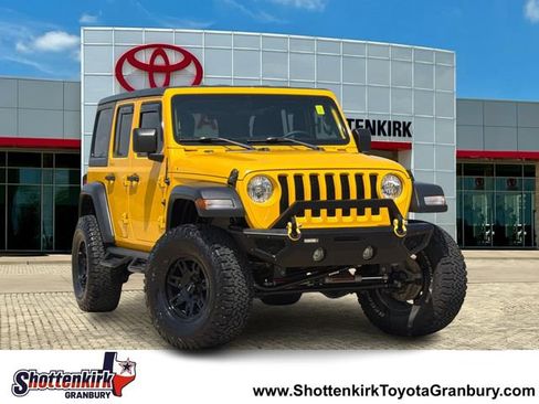 Used 2018 Jeep Wrangler Unlimited Sport AWD/4WD image 1