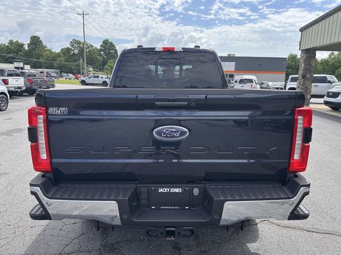 Certified 2024 Ford F250 Lariat w/ Lariat Ultimate Package AWD/4WD image 7