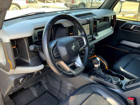 Certified 2022 Ford Bronco Badlands image 17