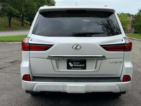 Used 2018 Lexus LX 570 4WD image 5