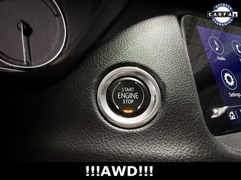 Used 2020 Cadillac XT4 Premium Luxury image 31