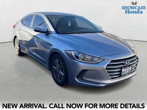 Used 2017 Hyundai Elantra SE image 6