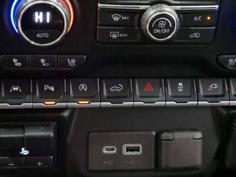 Used 2021 Chevrolet Silverado 1500 LTZ w/ Technology Package image 36