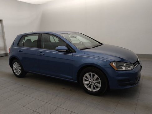 Used 2017 Volkswagen Golf S image 11