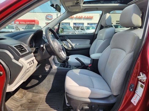 Used 2017 Subaru Forester 2.5i Premium w/ Protection Package #1 AWD/4WD image 12