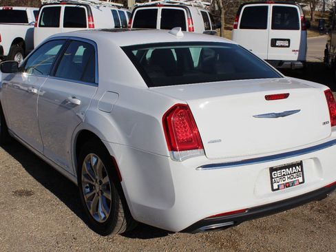 Used 2016 Chrysler 300 Limited AWD/4WD image 6