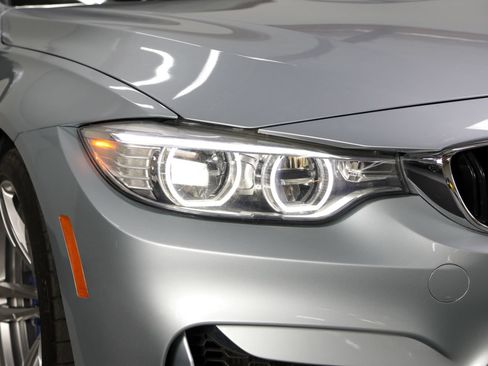 Used 2015 BMW M3 RWD image 9