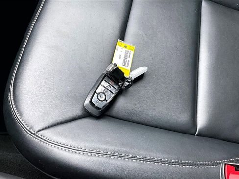 Used 2023 Ford Explorer XLT w/ Equipment Group 202A image 31