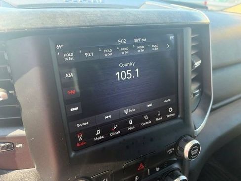 Used 2019 RAM 1500 Big Horn AWD/4WD image 23