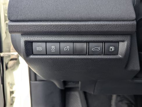 Used 2025 Toyota Camry LE FWD image 22