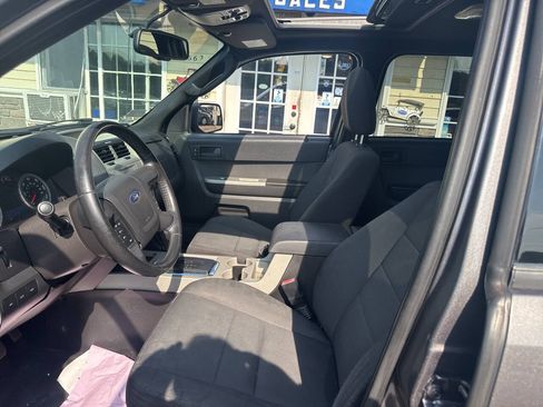 Used 2012 Ford Escape XLT AWD/4WD image 18