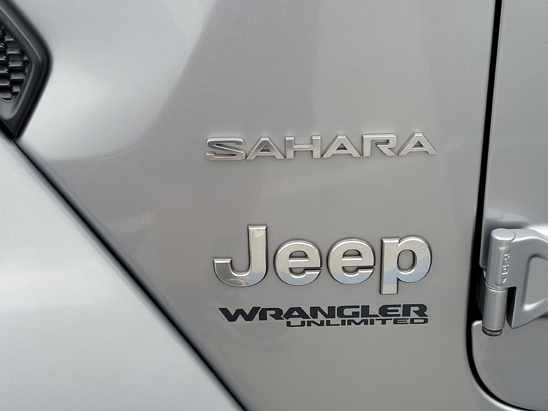 Used 2020 Jeep Wrangler Unlimited Sahara AWD/4WD image 6