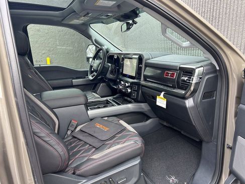 New 2026 Ford F250 Lariat w/ Black Appearance Package image 20