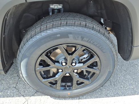 New 2026 Jeep Grand Cherokee Altitude AWD/4WD image 7