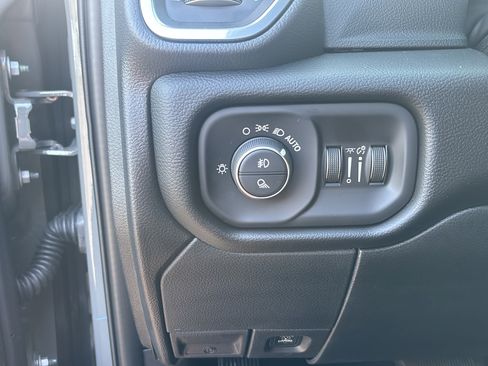 New 2026 RAM 2500 Laramie w/ Night Edition AWD/4WD image 21