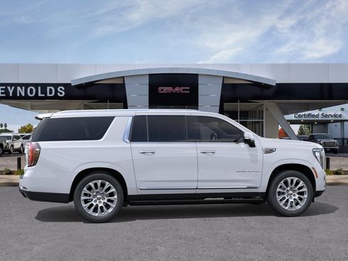New 2026 GMC Yukon XL Denali w/ Denali Reserve Package AWD/4WD image 5