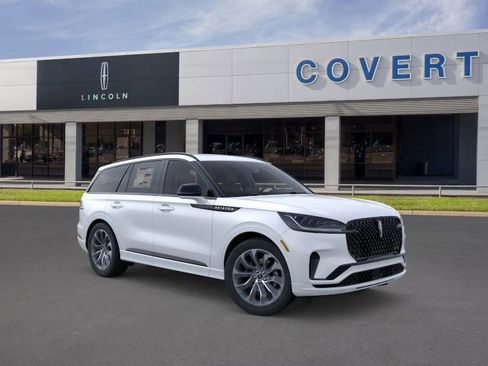 New 2026 Lincoln Aviator 2WD w/ Jet Appearance Package image 7