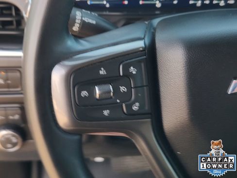 Used 2024 Chevrolet Suburban RST w/ Luxury Package image 33