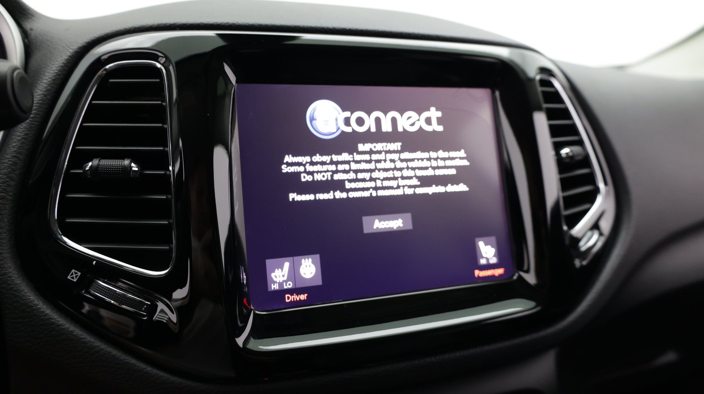 Used 2020 Jeep Compass Limited FWD image 23